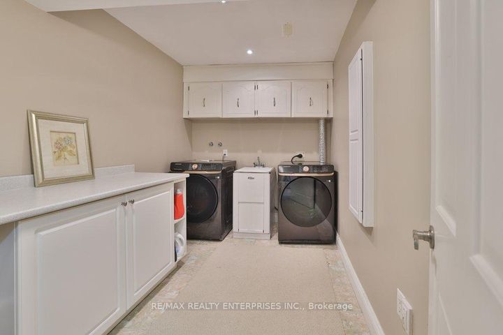 Photo 31 at 208 Mineola Road W, Mineola, Mississauga