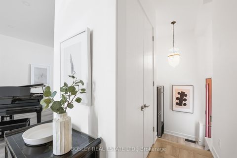 Photo 14 at 23 White Birch Road, Cliffside, Toronto