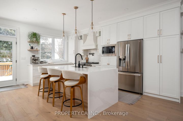 Photo 8 at 15 Marilyn Crescent, Parkview, Toronto