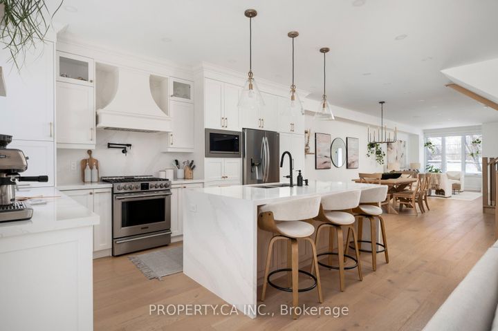 Photo 9 at 15 Marilyn Crescent, Parkview, Toronto