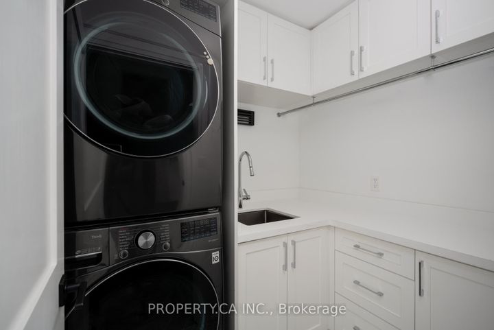 Photo 24 at 15 Marilyn Crescent, Parkview, Toronto