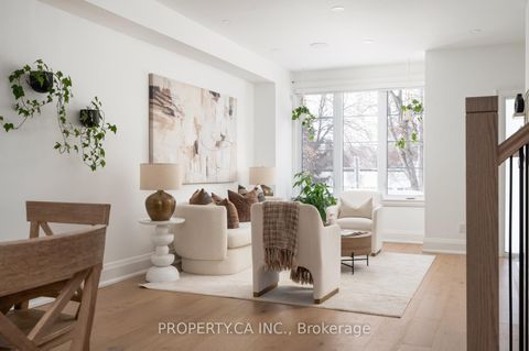 Photo 4 at 15 Marilyn Crescent, Parkview, Toronto