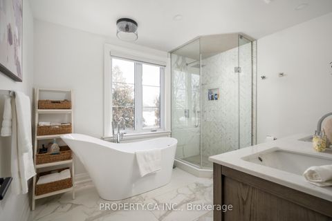 Photo 20 at 15 Marilyn Crescent, Parkview, Toronto