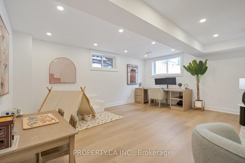 Photo 36 at 15 Marilyn Crescent, Parkview, Toronto