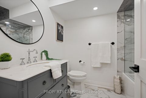 Photo 37 at 15 Marilyn Crescent, Parkview, Toronto