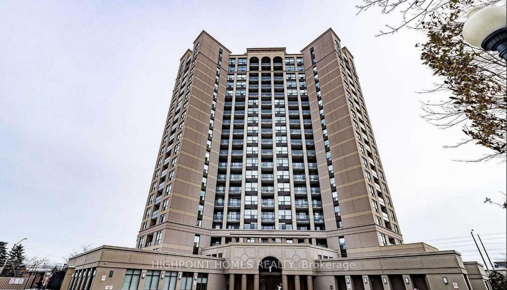 103 - 220 Forum Drive, Hurontario, Mississauga 