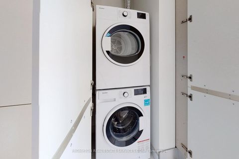 Photo 13 at 2812 - 3 Gloucester Street, Yonge Corridor, Toronto