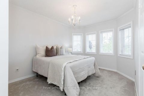 Photo 26 at 10 BARWICK Drive, West Bayfield, Barrie