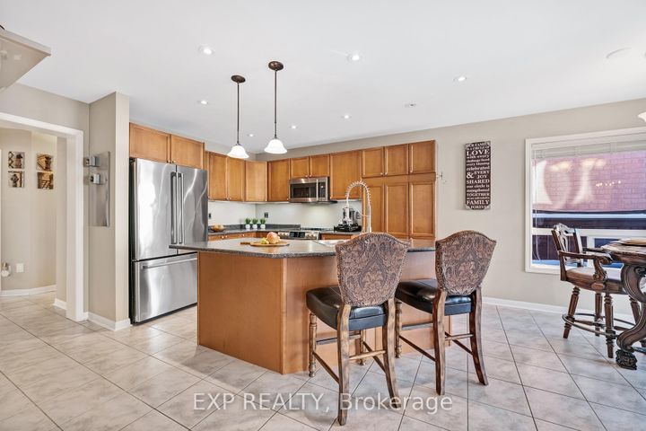 Photo 6 at 166 Worthington Avenue, Oak Ridges Lake Wilcox, Richmond Hill