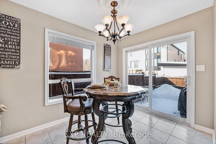 Photo 9 at 166 Worthington Avenue, Oak Ridges Lake Wilcox, Richmond Hill