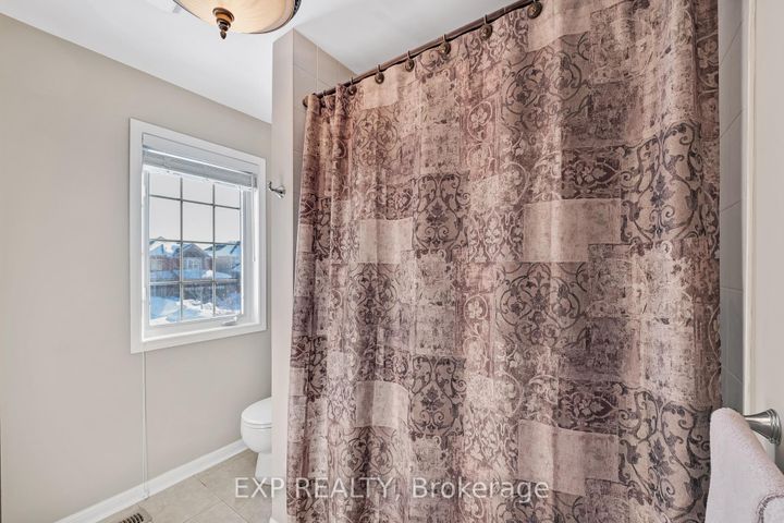 Photo 28 at 166 Worthington Avenue, Oak Ridges Lake Wilcox, Richmond Hill