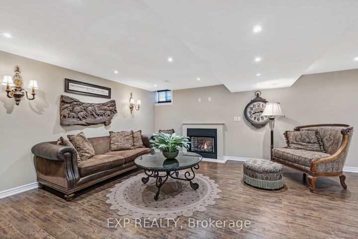 Photo 35 at 166 Worthington Avenue, Oak Ridges Lake Wilcox, Richmond Hill