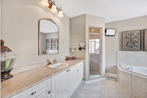 Photo 21 at 166 Worthington Avenue, Oak Ridges Lake Wilcox, Richmond Hill