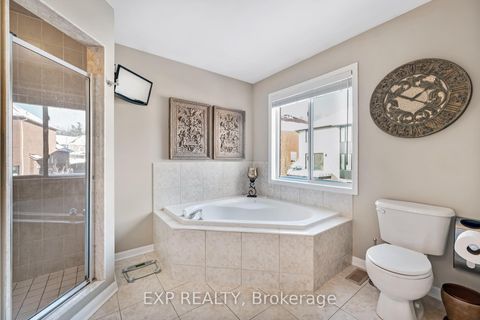 Photo 22 at 166 Worthington Avenue, Oak Ridges Lake Wilcox, Richmond Hill