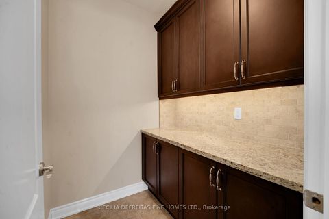 Photo 16 at 31 Munsie Drive, Nobleton, King