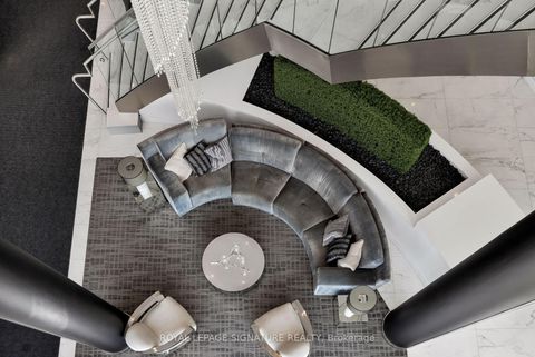 Photo 17 at 332 - 9471 Yonge Street, Observatory, Richmond Hill