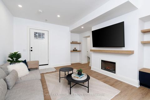 Photo 21 at 90 GREAT OAK Drive, Rosethorn, Toronto