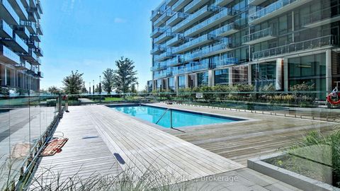 Photo 2 at 402 - 39 Queens Quay E, Waterfront Communities C1, Toronto