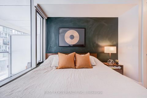 Photo 6 at 402 - 39 Queens Quay E, Waterfront Communities C1, Toronto