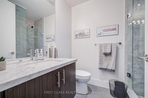 Photo 17 at 402 - 39 Queens Quay E, Waterfront Communities C1, Toronto