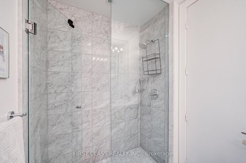 Photo 18 at 402 - 39 Queens Quay E, Waterfront Communities C1, Toronto