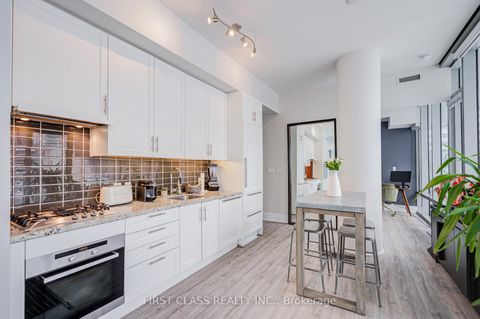 Photo 20 at 402 - 39 Queens Quay E, Waterfront Communities C1, Toronto