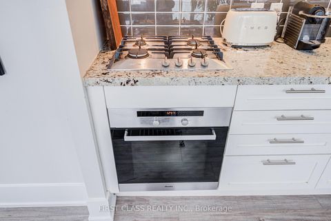 Photo 25 at 402 - 39 Queens Quay E, Waterfront Communities C1, Toronto