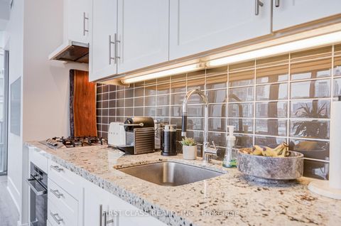 Photo 27 at 402 - 39 Queens Quay E, Waterfront Communities C1, Toronto