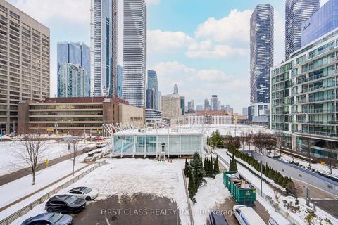 Photo 32 at 402 - 39 Queens Quay E, Waterfront Communities C1, Toronto