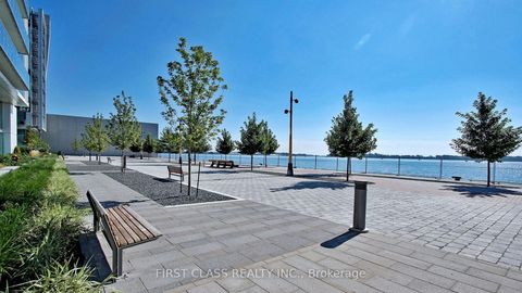 Photo 43 at 402 - 39 Queens Quay E, Waterfront Communities C1, Toronto