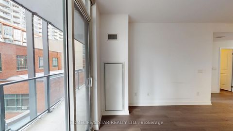 Photo 10 at 302 - 105 GEORGE Street, Moss Park, Toronto