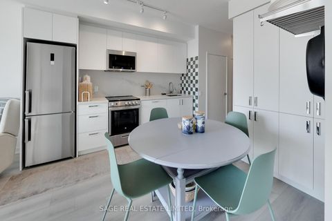 Photo 10 at 801 - 1787 St Clair Avenue W, Pellam Park, Toronto