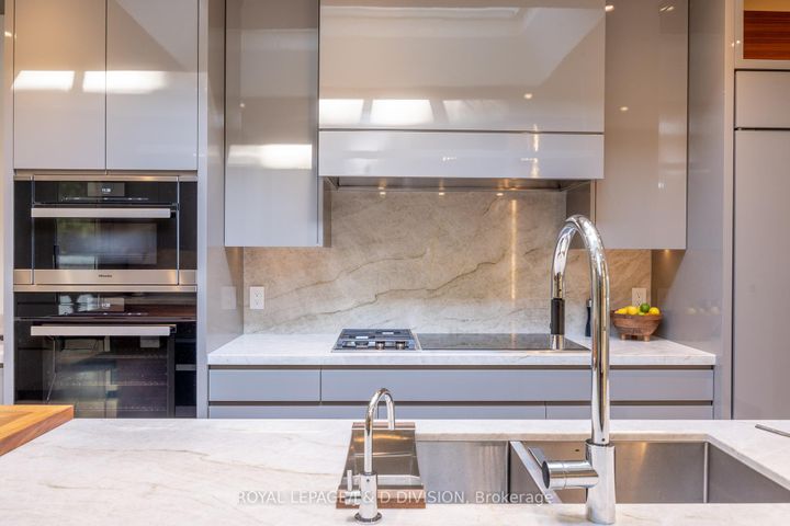 Photo 8 at 12 Forest Glen Crescent, York Mills, Toronto