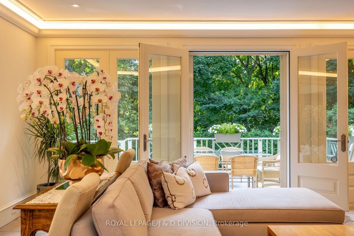 Photo 14 at 12 Forest Glen Crescent, York Mills, Toronto