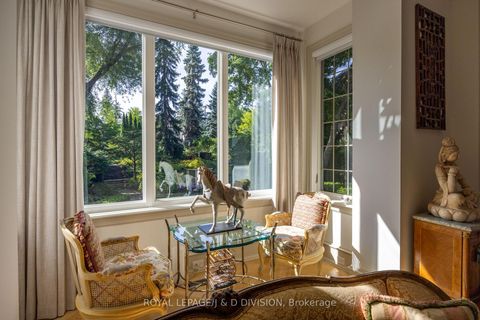 Photo 4 at 12 Forest Glen Crescent, York Mills, Toronto