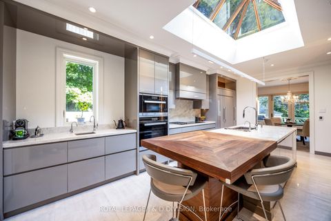 Photo 7 at 12 Forest Glen Crescent, York Mills, Toronto