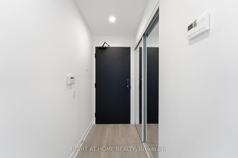 Photo 5 at 4711 - 88 Queen Street E, Yonge Corridor, Toronto