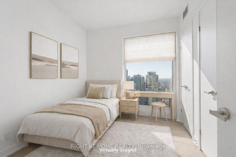 Photo 11 at 4711 - 88 Queen Street E, Yonge Corridor, Toronto