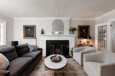 Photo 2 at 35 Grenview Boulevard N, Kingsway South, Toronto