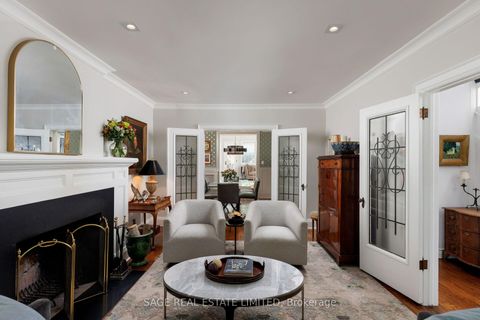 Photo 6 at 35 Grenview Boulevard N, Kingsway South, Toronto