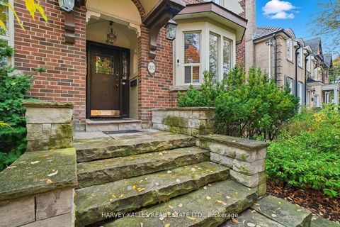 Photo 1 at 202 Dinnick Crescent, Lawrence Park South, Toronto