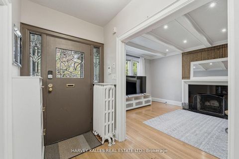 Photo 3 at 202 Dinnick Crescent, Lawrence Park South, Toronto