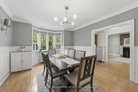 Photo 10 at 202 Dinnick Crescent, Lawrence Park South, Toronto