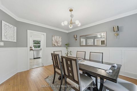 Photo 11 at 202 Dinnick Crescent, Lawrence Park South, Toronto