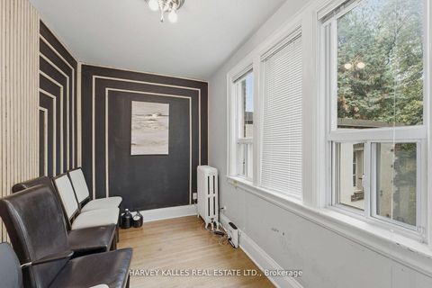 Photo 40 at 202 Dinnick Crescent, Lawrence Park South, Toronto