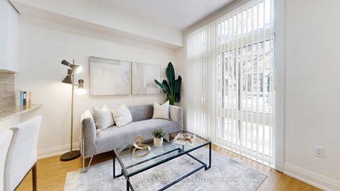 Photo 2 at 53 - 19 Eldora Avenue, Newtonbrook West, Toronto