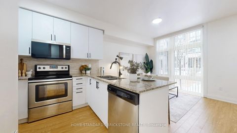 Photo 7 at 53 - 19 Eldora Avenue, Newtonbrook West, Toronto