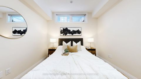 Photo 16 at 53 - 19 Eldora Avenue, Newtonbrook West, Toronto