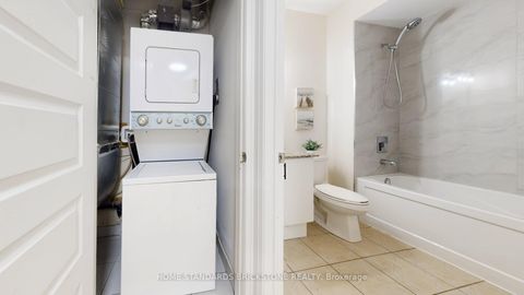 Photo 22 at 53 - 19 Eldora Avenue, Newtonbrook West, Toronto