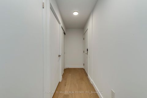 Photo 2 at 307 - 1720 Bayview Avenue, Mount Pleasant East, Toronto